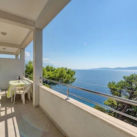 Tom Apartment Mimice