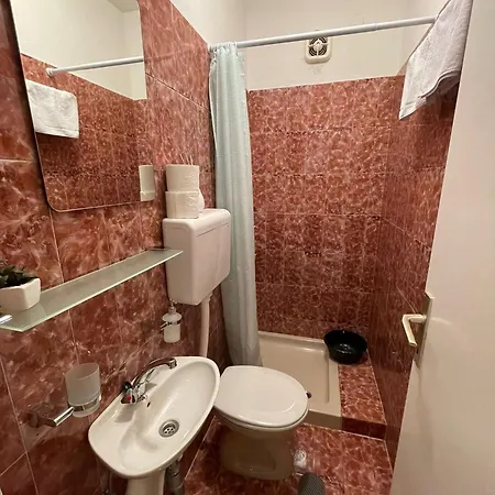 Apartment Tom Mimice