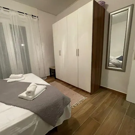 Tom Apartman *